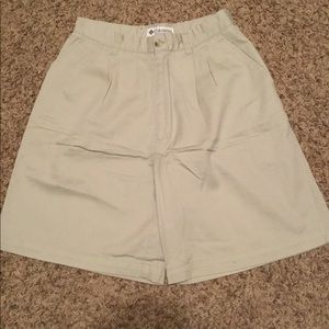 Vintage Columbia size 8 Chino shorts